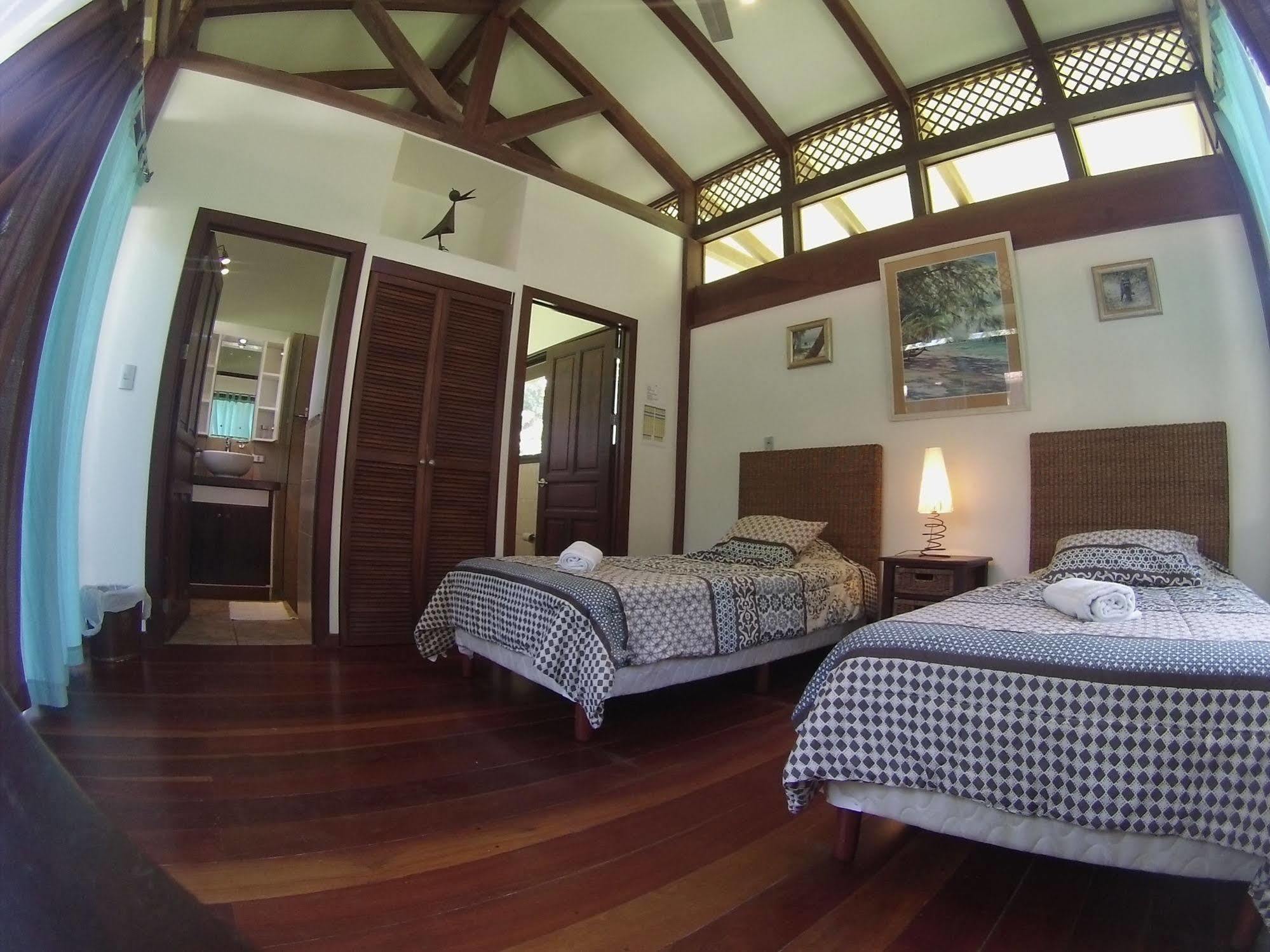 Kenaki Lodge Puerto Viejo de Talamanca ภายนอก รูปภาพ